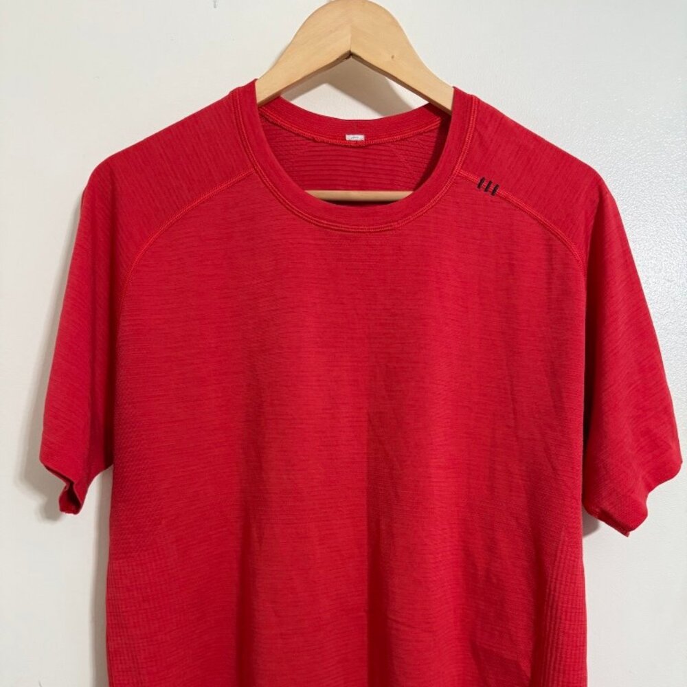 Lululemon Mens Metal Vent Tech S/S Shirt Red - S